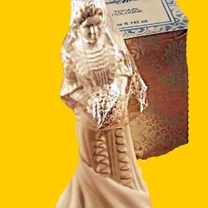 AVON VINTAGE COLOGNE, BRIDAL MOMENTS 1976 DECANTER, FULL OF GENUINE TOPAZE COLOG